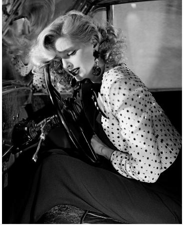 女演員伊波，星光魅力之旅閃耀無限