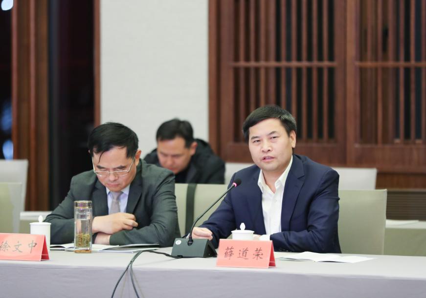 北京異地高考新規(guī)定下的獨(dú)特小巷探秘，遇見(jiàn)一家特色小店