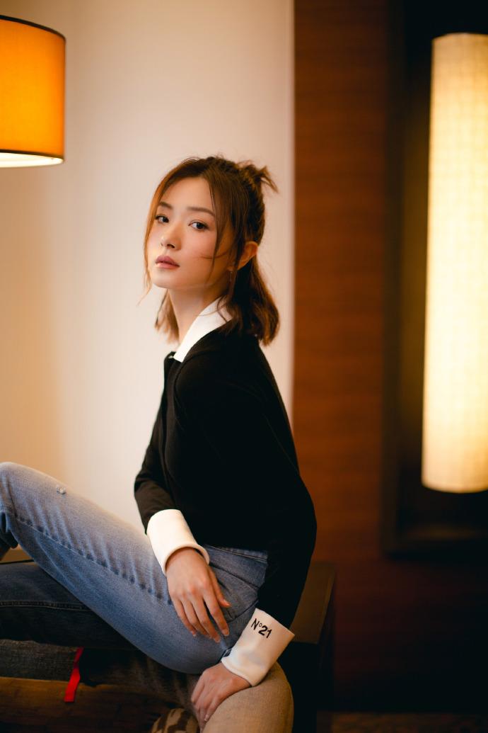 明星時(shí)尚秀，引領(lǐng)潮流的星光璀璨之夜