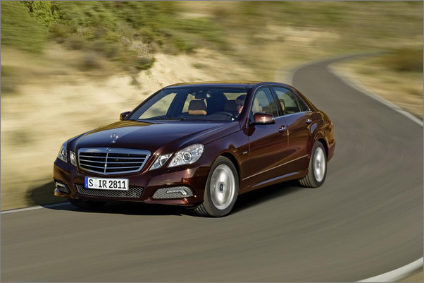 全新奔馳轎車，時(shí)代精英的優(yōu)選座駕