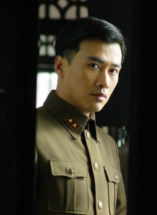 柳云龍主演的諜戰(zhàn)片電視劇大全集,??柳云龍主演的諜戰(zhàn)片電視劇大全集，帶你穿越風(fēng)云歲月！