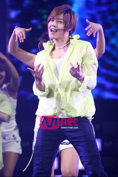 金賢重最新動態(tài)揭秘，全方位關(guān)注與了解指南