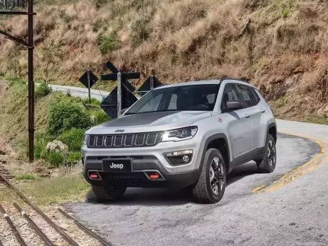 指南者上市時(shí)間及照亮人生之路的明燈，點(diǎn)亮你的選擇時(shí)刻揭秘