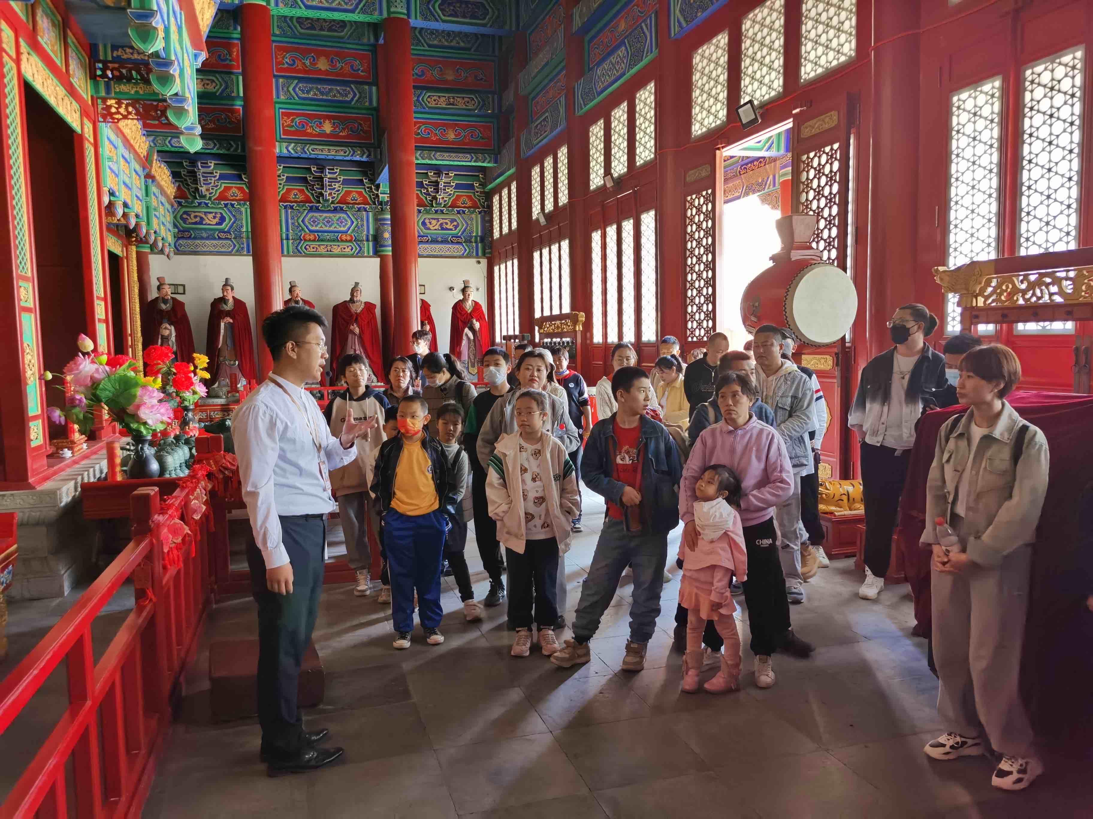 國學(xué)小演員，傳承文化之光，展現(xiàn)傳統(tǒng)魅力