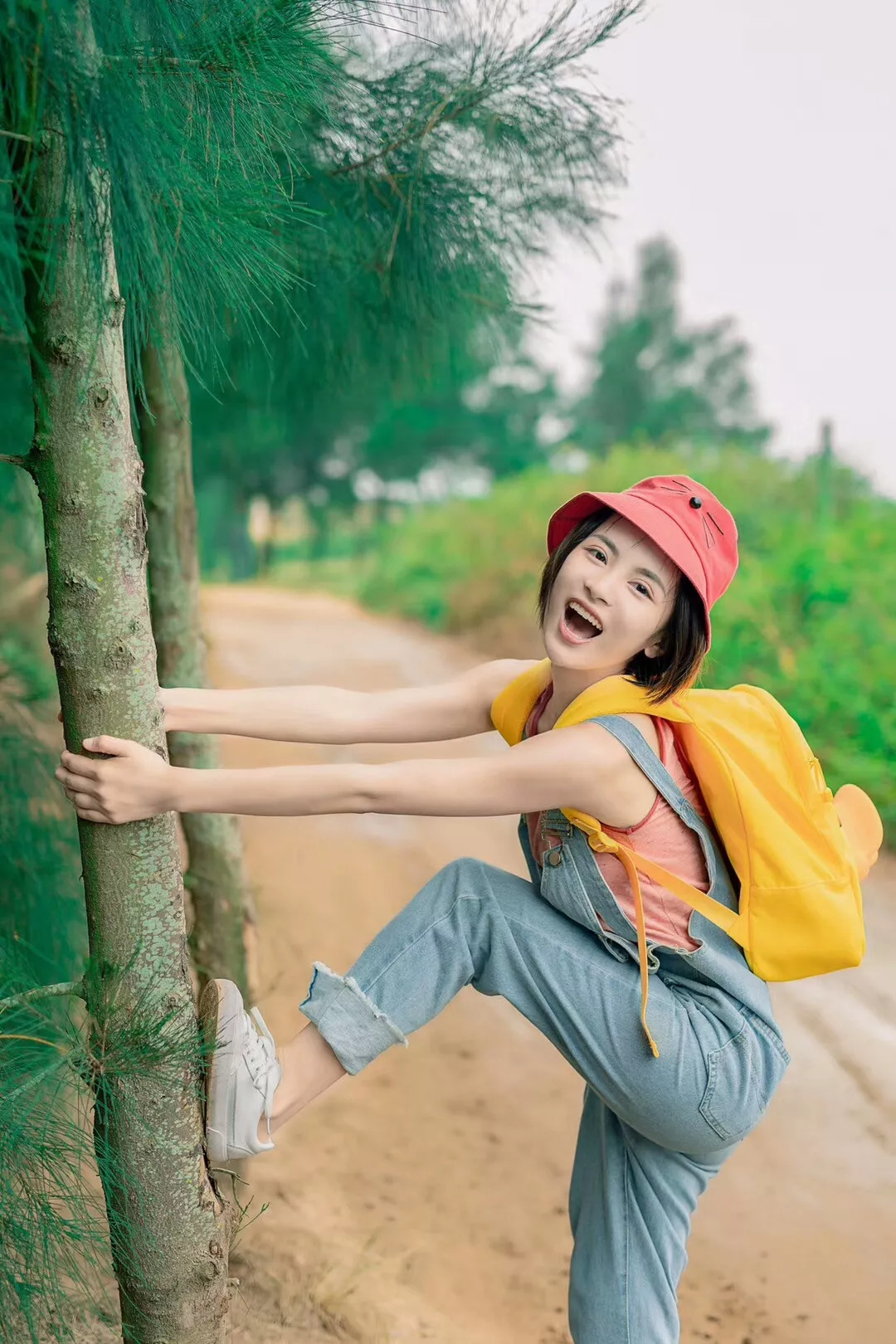 “動感之星小玲最新作品”,動感之星小玲最新作品——科技璀璨，生活因你而不同