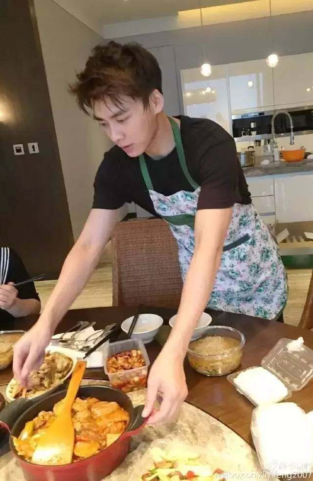 廚藝之星，熒屏上的烹飪明星閃耀光芒