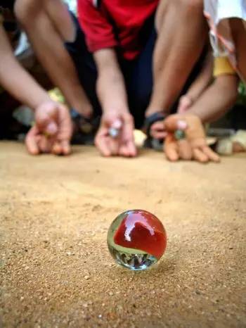 打彈珠比賽,打彈珠比賽，一場自然美景中的心靈之旅