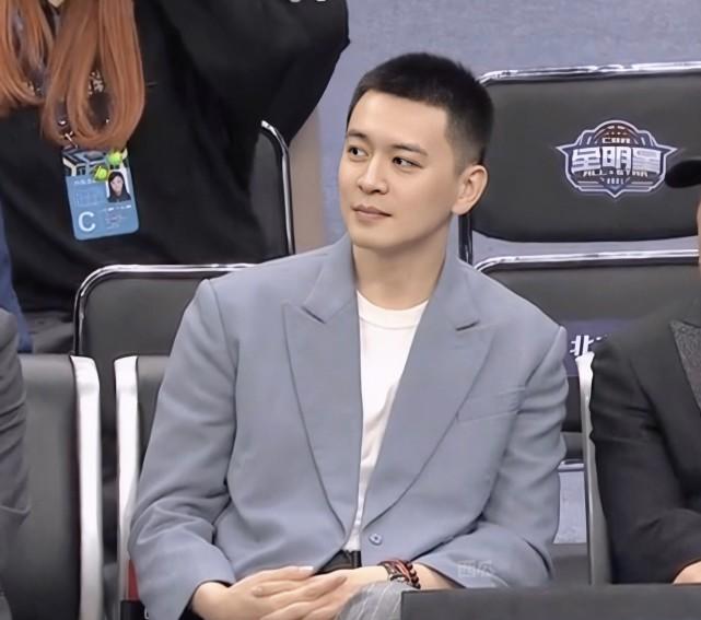 最帥籃球明星，自信、成長與無限魅力的籃球之旅