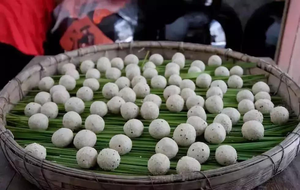 音樂(lè)盛宴啟幕，合唱新曲揭曉，震撼人心之音匯聚一堂