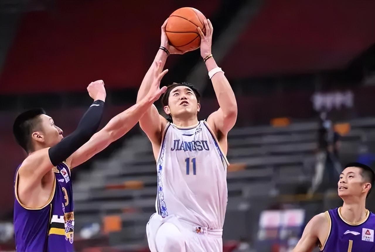 新疆最新動(dòng)態(tài)，變化、學(xué)習(xí)與自信的力量展現(xiàn)新面貌