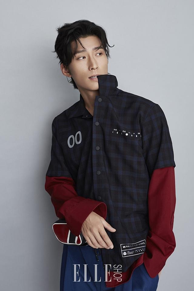 竇驍最新寫真集，時(shí)代星光下的魅力傳奇