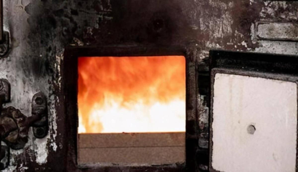 老李采暖爐新款圖賞，詳細安裝與使用指南