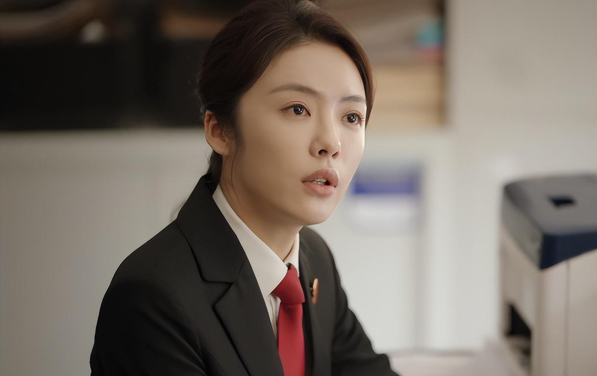 演員嚴謹，演藝之路的探索與風采展示