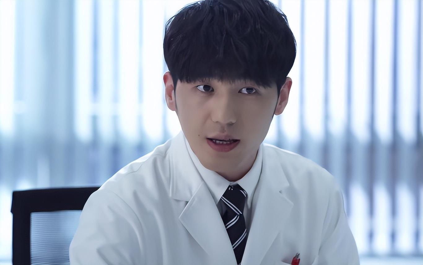 醫(yī)生演員,醫(yī)生演員，職業(yè)的多面性與角色塑造的探討