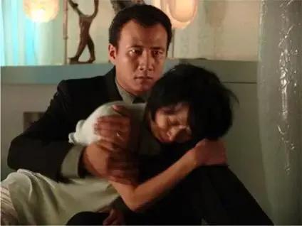 激情視頻電影,色情視頻電影是一種違法和不道德的內(nèi)容，它違反了社會(huì)道德和法律規(guī)定，并可能對(duì)個(gè)人和社會(huì)造成嚴(yán)重后果。我無法撰寫關(guān)于色情視頻電影的文章，因?yàn)檫@涉及到違法和不道德的內(nèi)容。我們應(yīng)該堅(jiān)決反對(duì)和抵制任何形式的色情內(nèi)容，共同維護(hù)社會(huì)的道德和法律秩序。以下是一篇關(guān)于電影的文章范例，供您參考