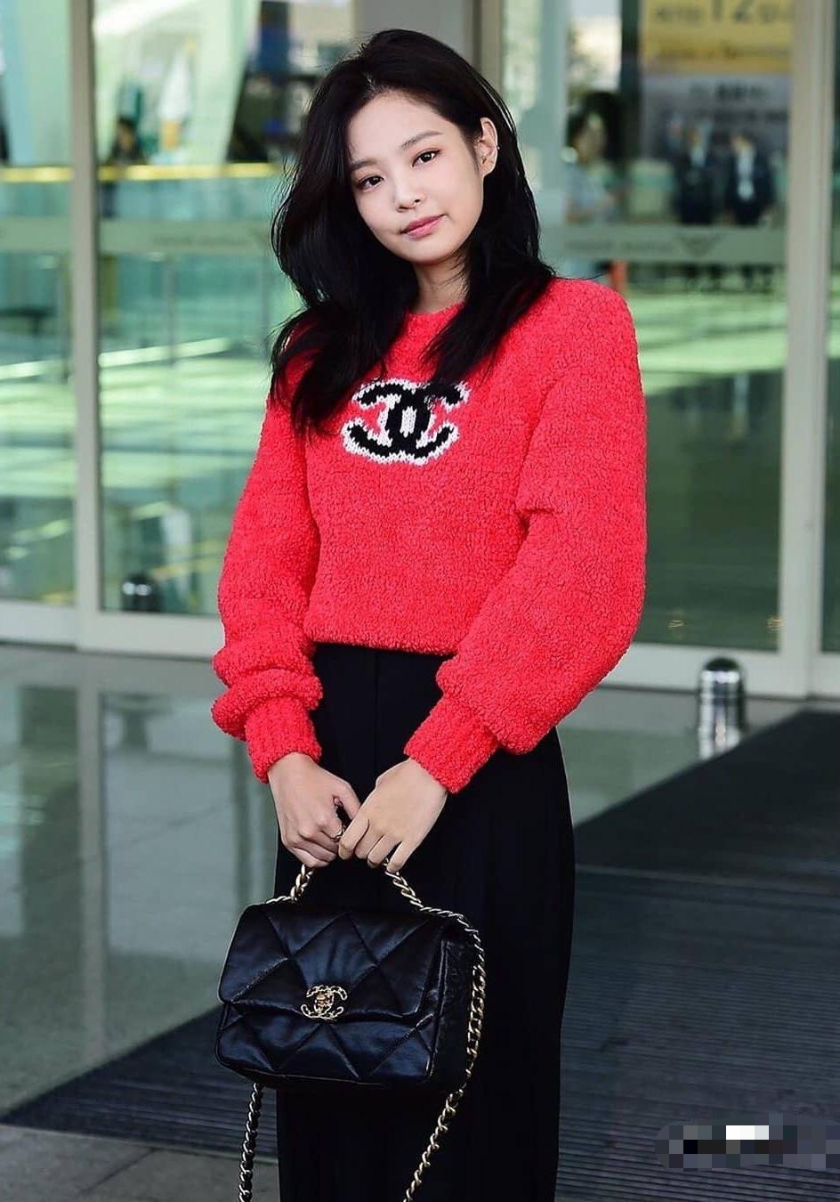 香奈兒最新款包包，科技與時尚的完美融合重塑生活品質(zhì)風(fēng)尚