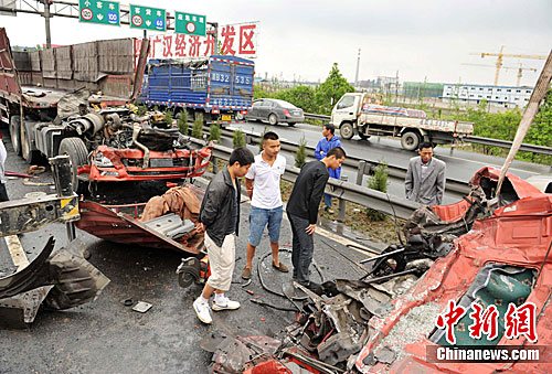 成都車禍最新消息與巷弄深處的獨特風(fēng)味揭秘