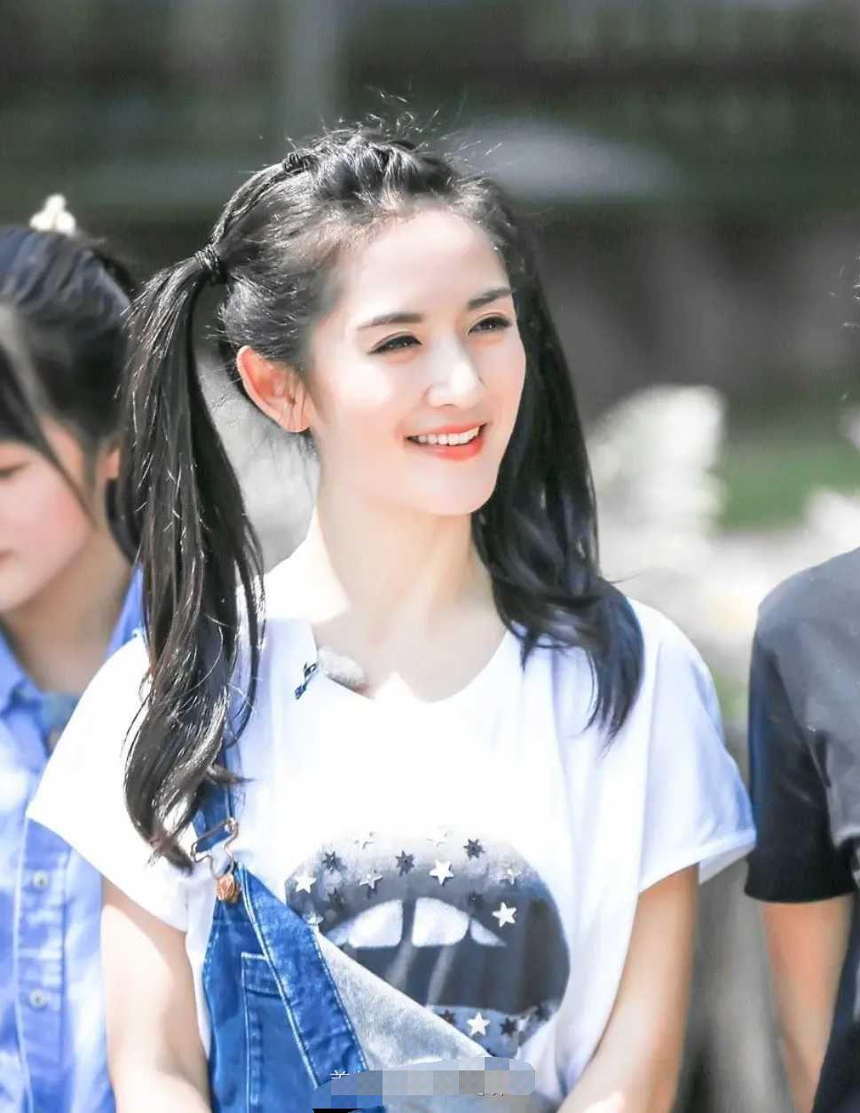 明星馬尾，小巷深處的時(shí)尚魅力揭秘