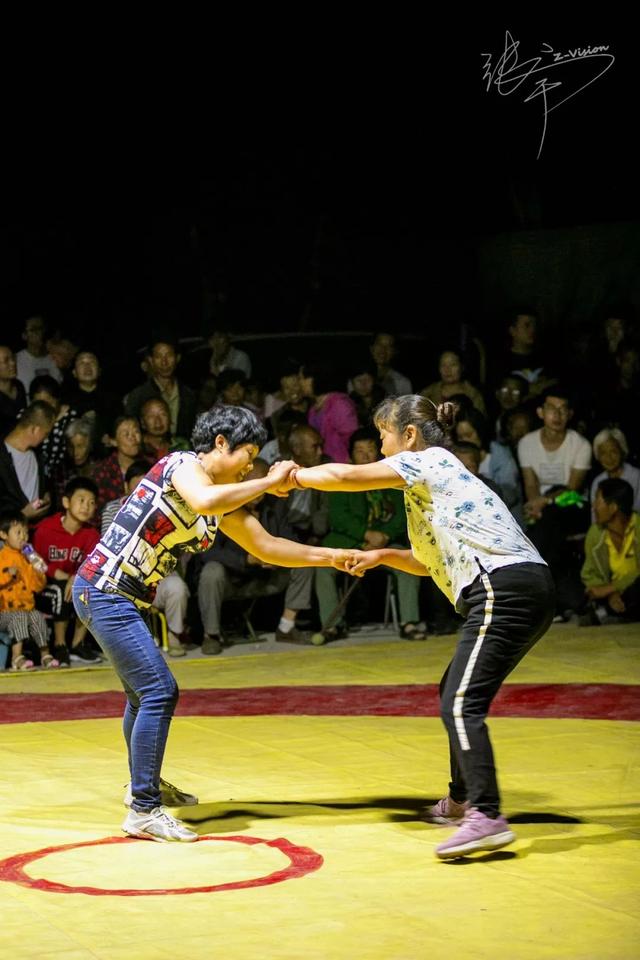 忻州摔跤賽場，最新賽事視頻揭示溫情與友誼的碰撞時刻