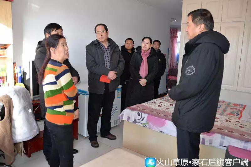 旭仁花，演技璀璨，星光熠熠的影視之星