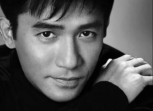 自閉明星，星光下的堅(jiān)韌成長(zhǎng)之路