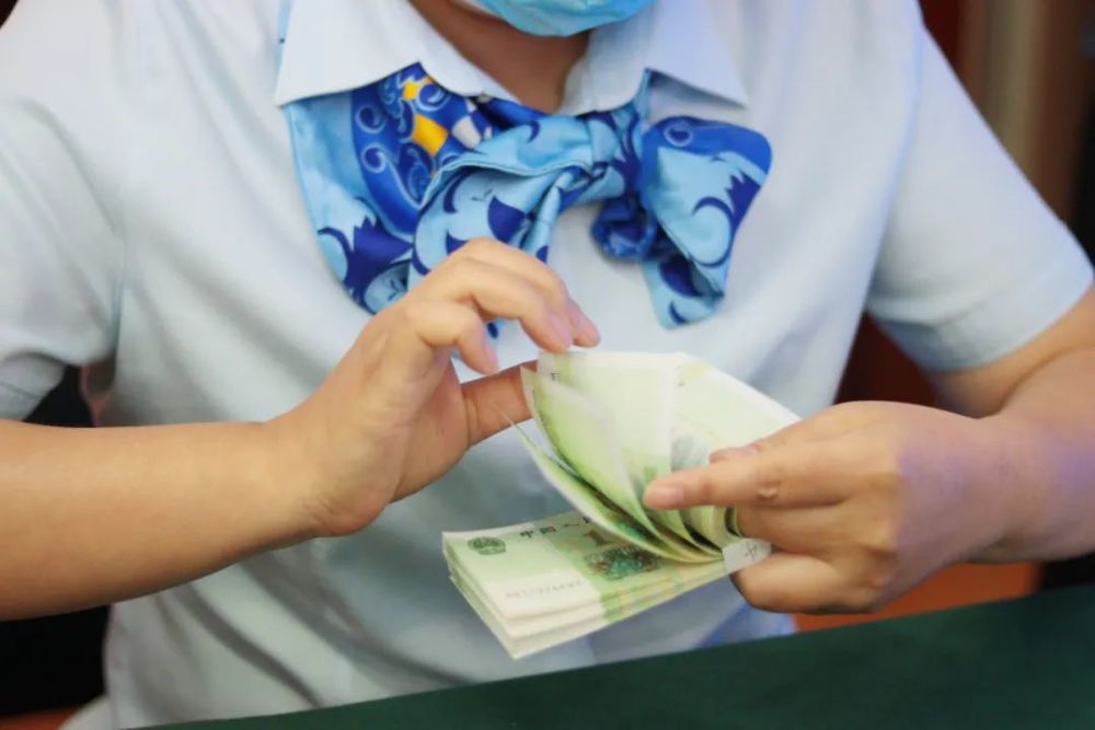 揭秘點鈔比賽規(guī)則，賽場震撼來襲！