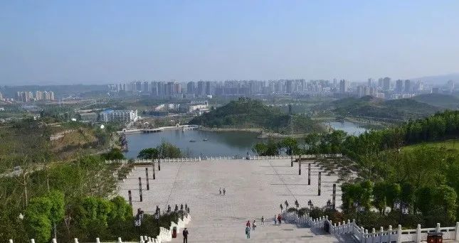 陸豐最大姓氏排名變遷，力量與學(xué)習(xí)的魅力展現(xiàn)