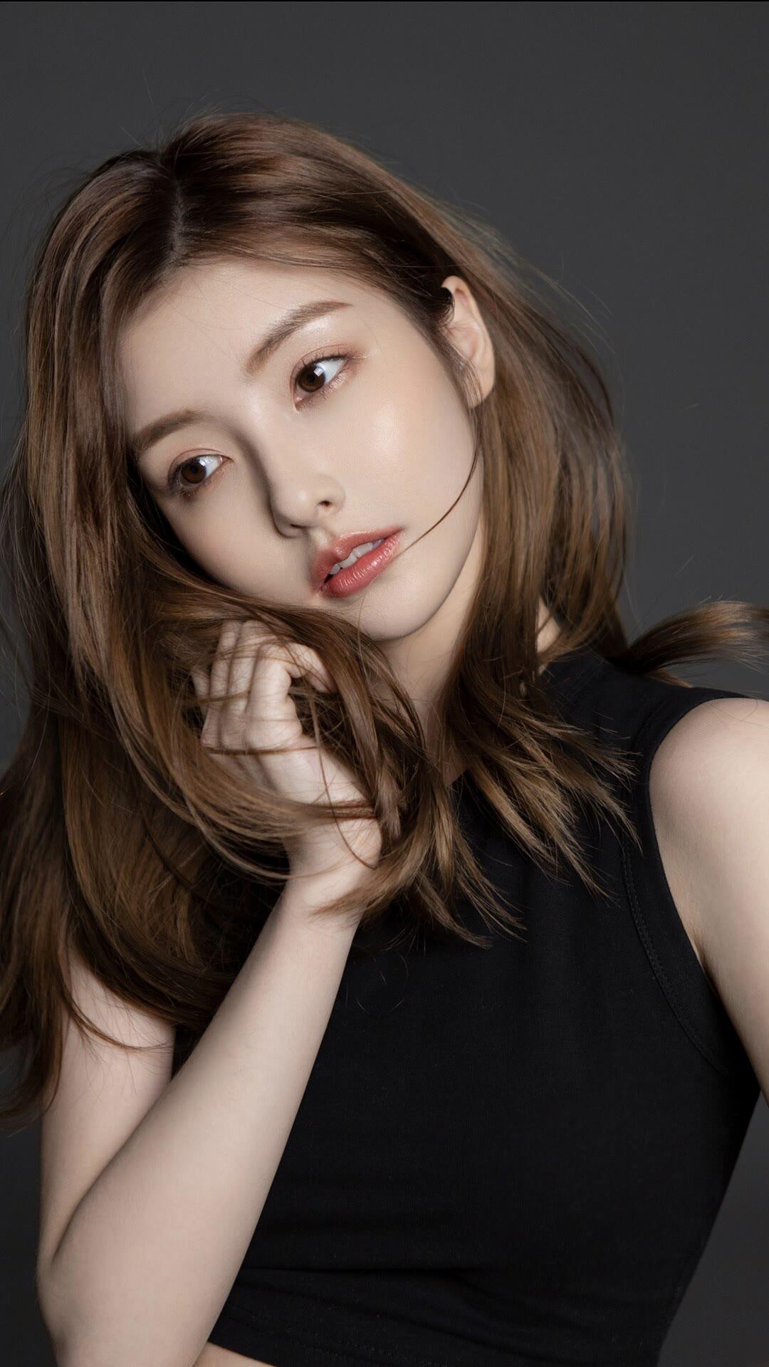 聯(lián)盟美圖秀最新一期，時(shí)代印記與潮流盛宴的炫酷呈現(xiàn)