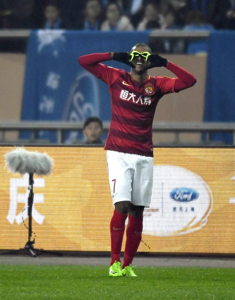 蘇寧足球比賽最新動態(tài)，綠色征途，踏足自然美景，探尋內(nèi)心寧靜