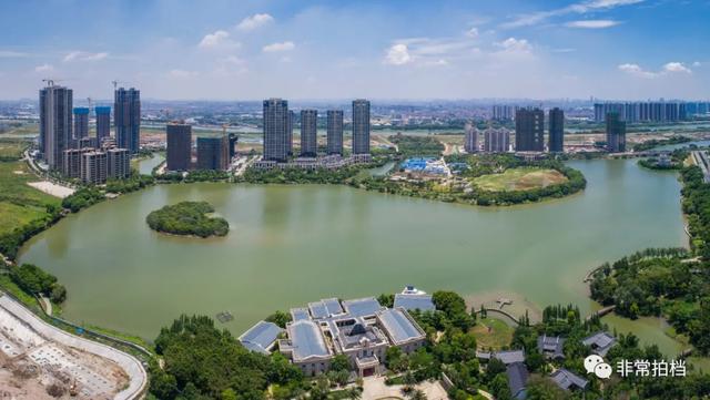 綠島湖一號(hào)最新動(dòng)態(tài)揭秘，神秘角落與小巷風(fēng)情小店探秘