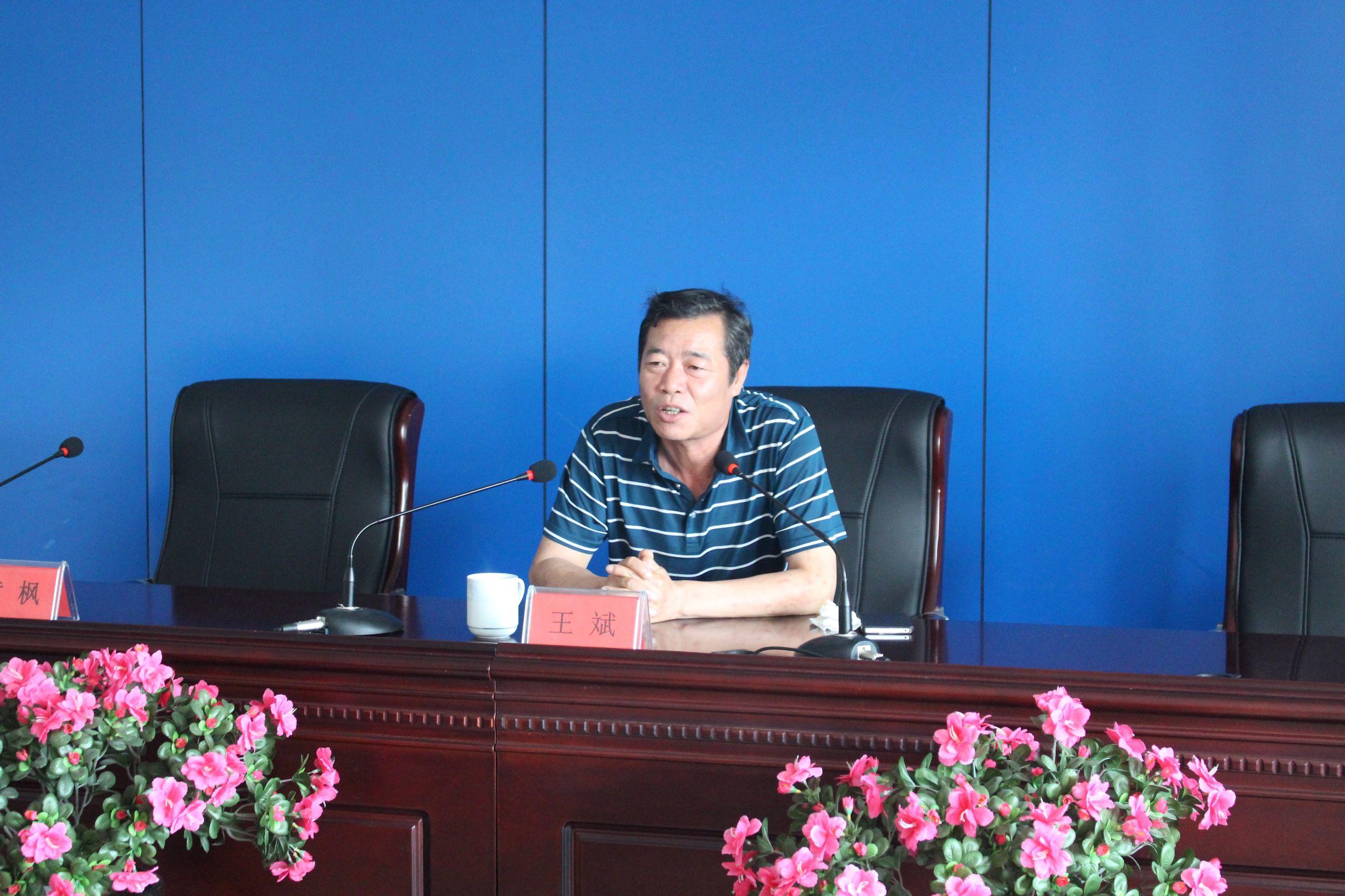 最新行政管理學案例，心靈與自然的探索之旅