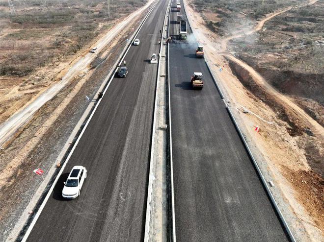 臨大高速公路最新動態(tài)更新，最新消息匯集