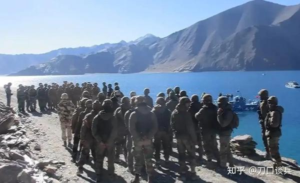 中印沖突最新動態(tài)，小巷深處的大新聞與特色小店的奇遇