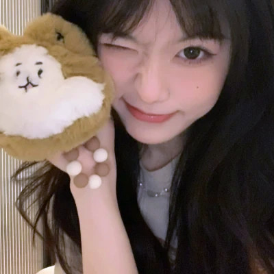 女生頭像最新潮流趨勢，自信、學習與變化的力量 2025年風采展現(xiàn)