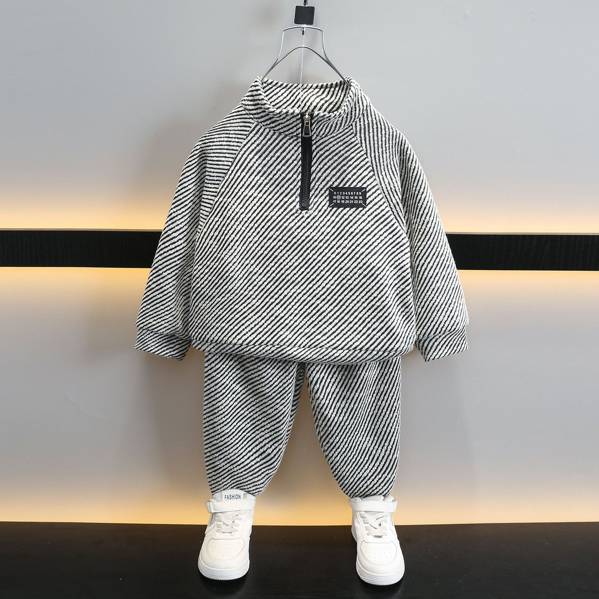 最新款童裝，友誼色彩，溫馨陪伴的童真時(shí)光