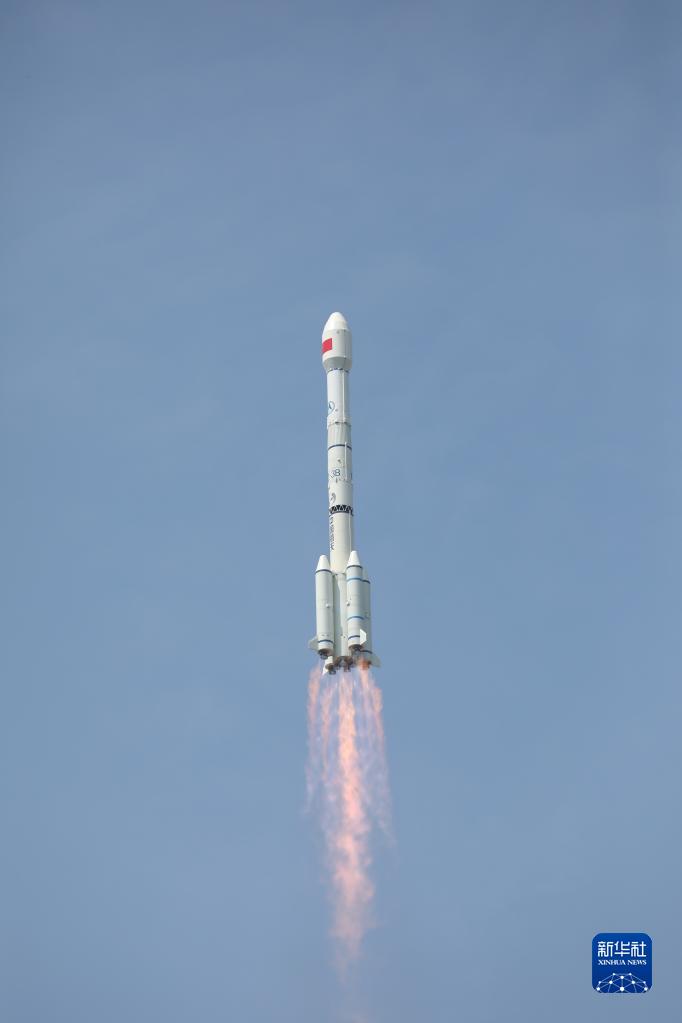 我國最新火箭發(fā)射，夢想起航，直刺蒼穹