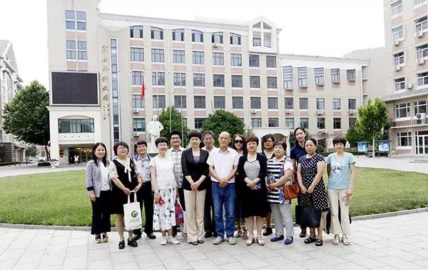 教師團(tuán)隊(duì)口號(hào)創(chuàng)新指南，最新穎口號(hào)與步驟指南