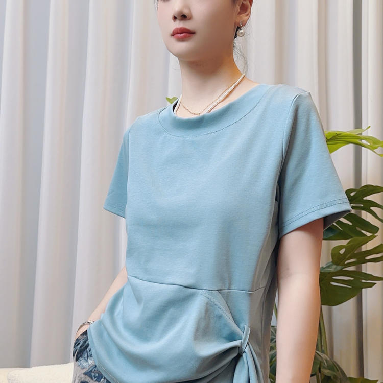 自信與成就感的時(shí)尚之旅，探索2025最新款夏裝風(fēng)采