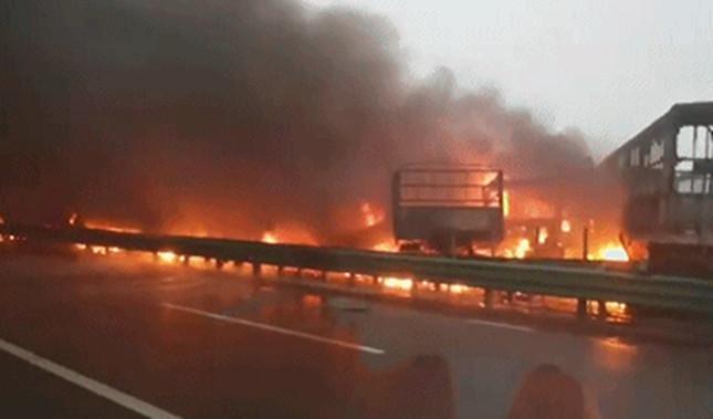 包茂高速車(chē)禍最新消息今日更新，緊急關(guān)注車(chē)禍進(jìn)展